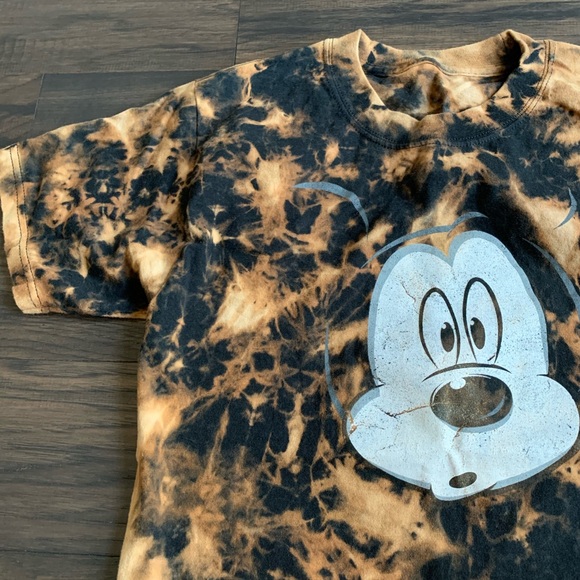 Disneyland distressed size small Mickey t shirt - Picture 6 of 6